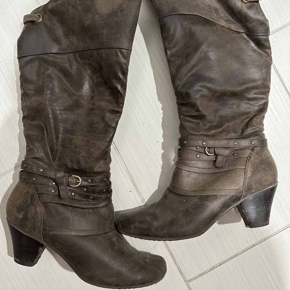 Women’s Bare Traps Boots - Brown, Size 9M